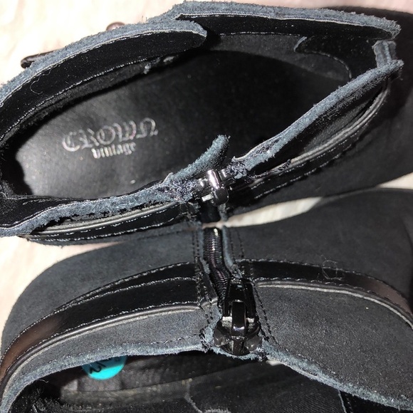 Crown Vintage sz 7 1/2 suede leather black booties - Picture 6 of 9